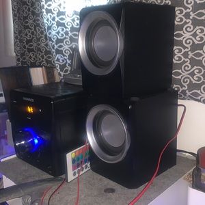 Magnovox CD Bluetooth stereo system premium shelf audio system excellent sound